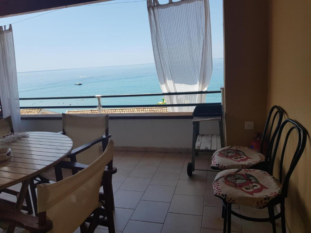 Glyfada Apartments
