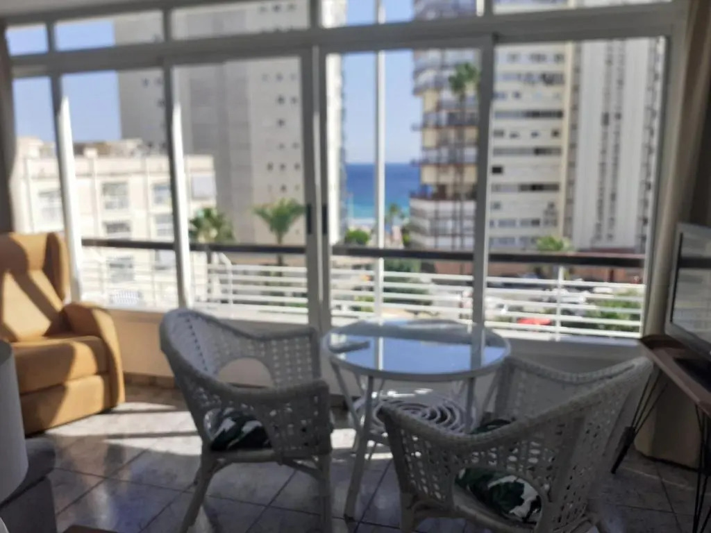 Apartamento Mediterraneo, muy centrico y comodo, soleado, con jardines y piscina, y andando a la playa, con garaje comunitario