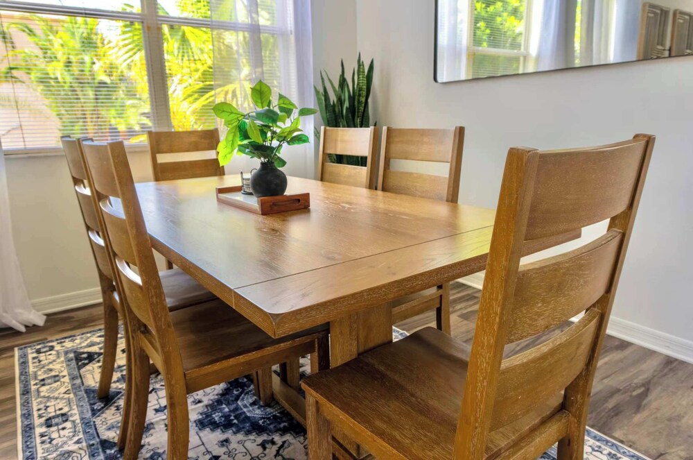 Kodas Retreat Home for 11