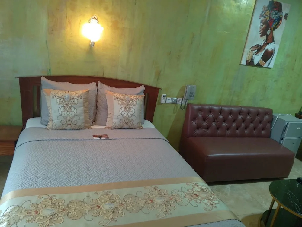 Constellation Hotel