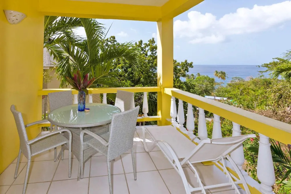 Hibiscus Heights