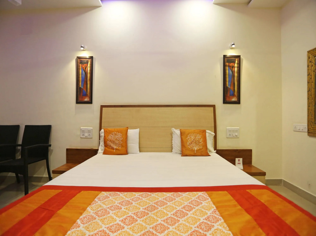 OYO 6557 Hotel Kaka Inn