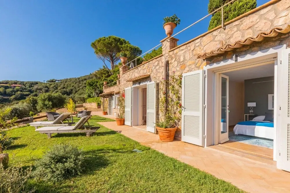 Villa Acciale With Heated Swimming Pool Sea View and Parking