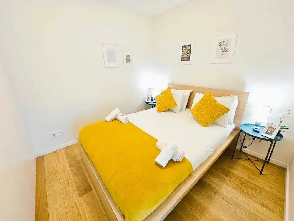 Warm&Bright 1BR w terrace&parking