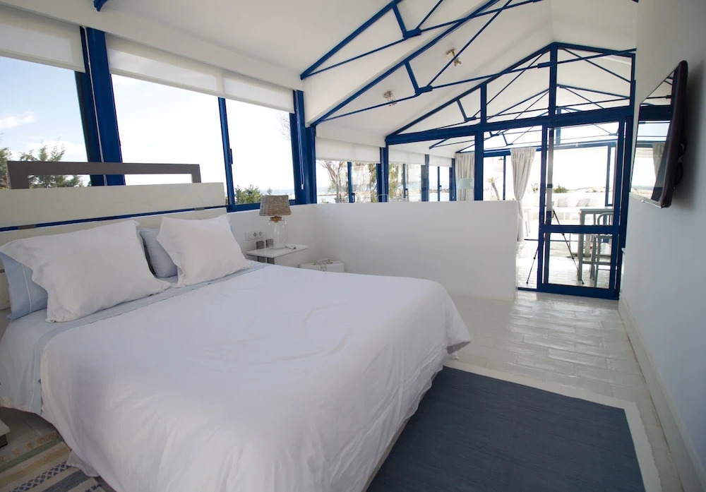Horta do Mar 2 by Lightbooking
