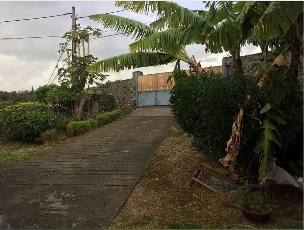 House With 2 Bedrooms in La Possession, With Wonderful sea View, Priva