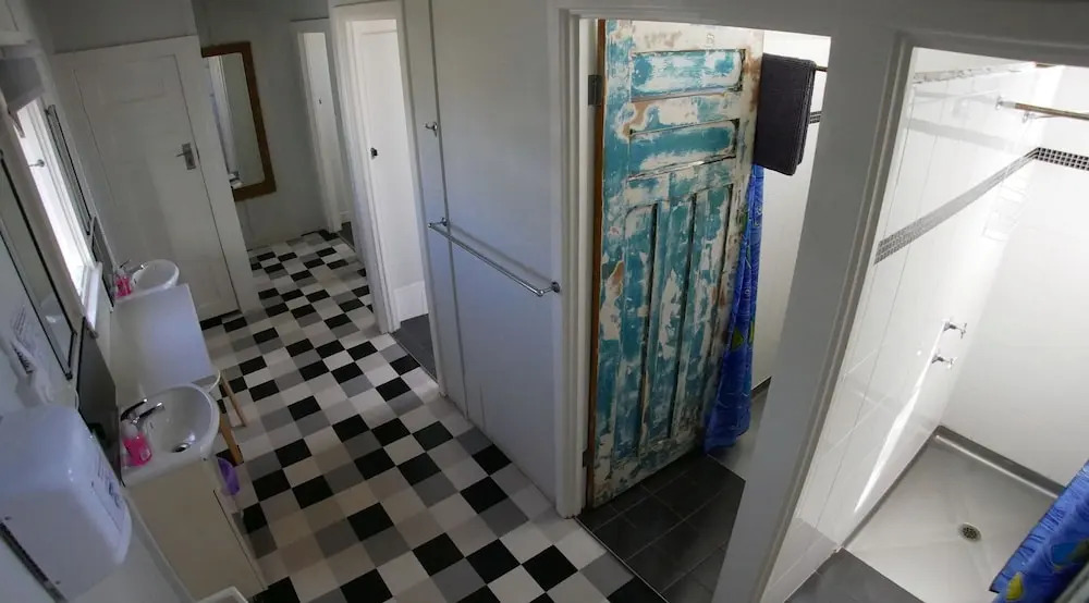 Geraldton Shoreline Lodge