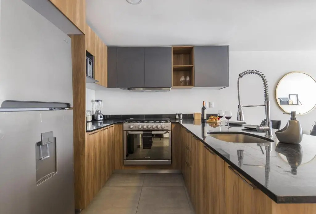 Central Balbuena Apartments