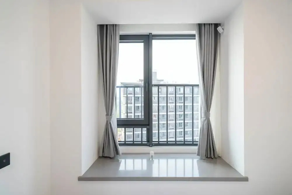 Tyms Hongqiao Deluxe 3BR 2BA APT