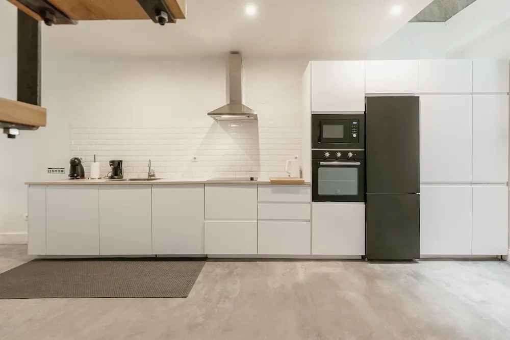 Urban Refuge 4BD by Vacationy
