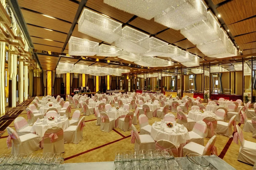 Hotel Babylon International
