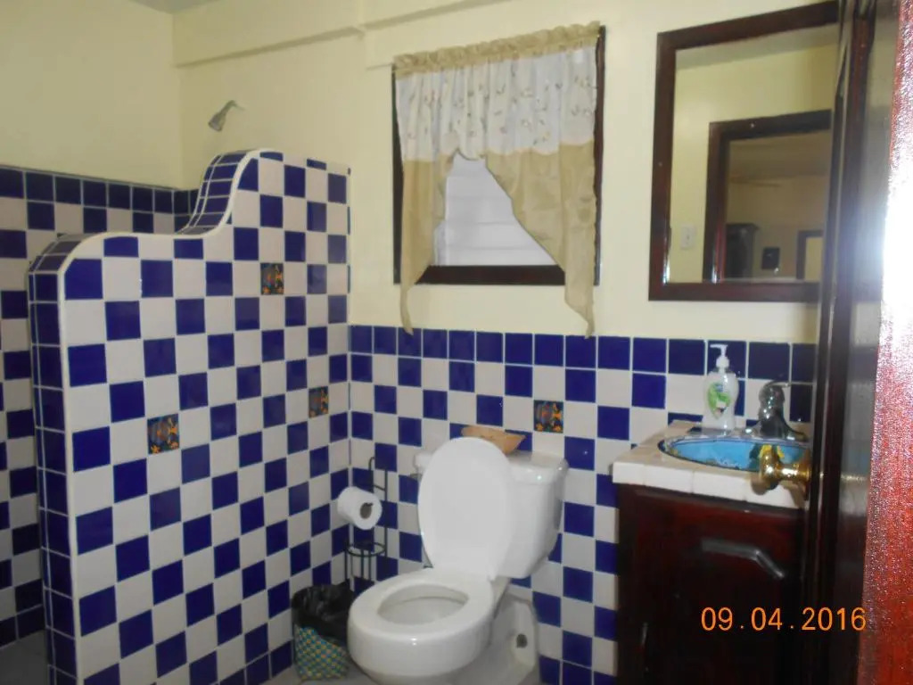Alans Paradise Hotel