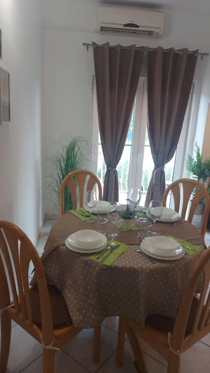 Apartment Meri in Grebastica