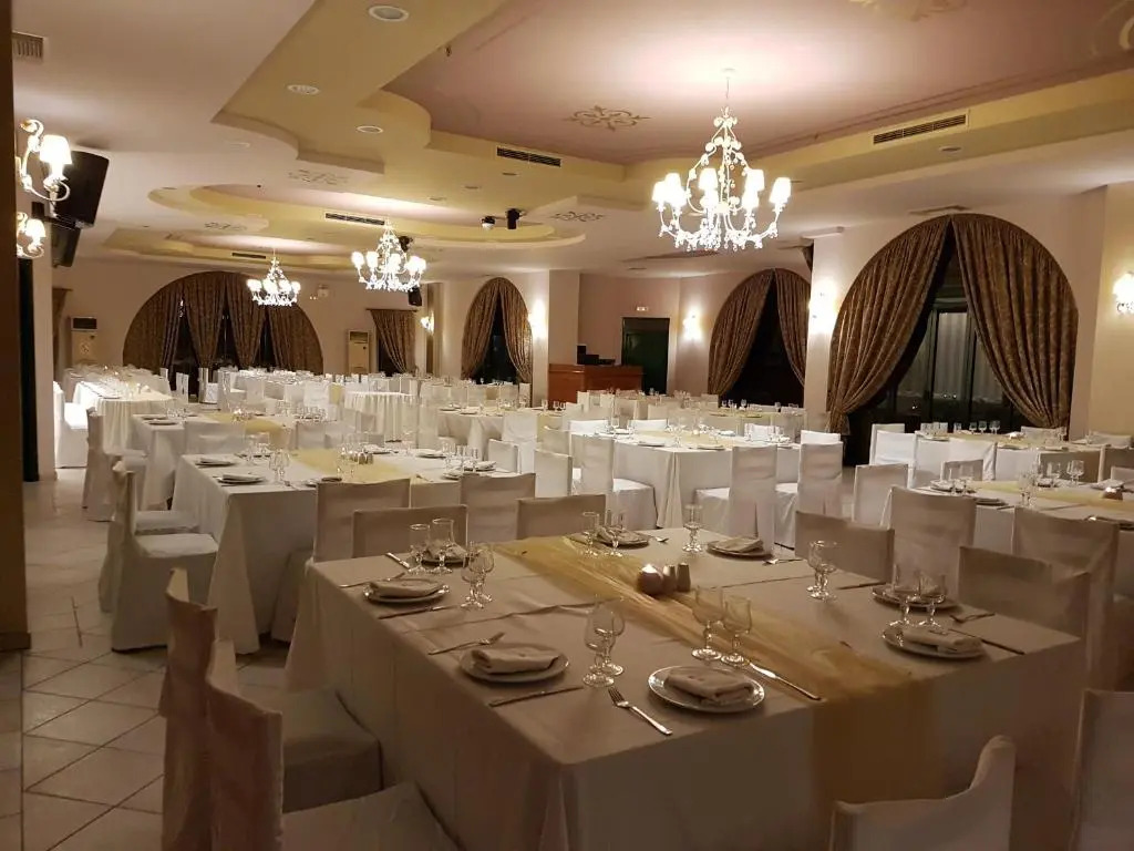 Faros Luxury Suites