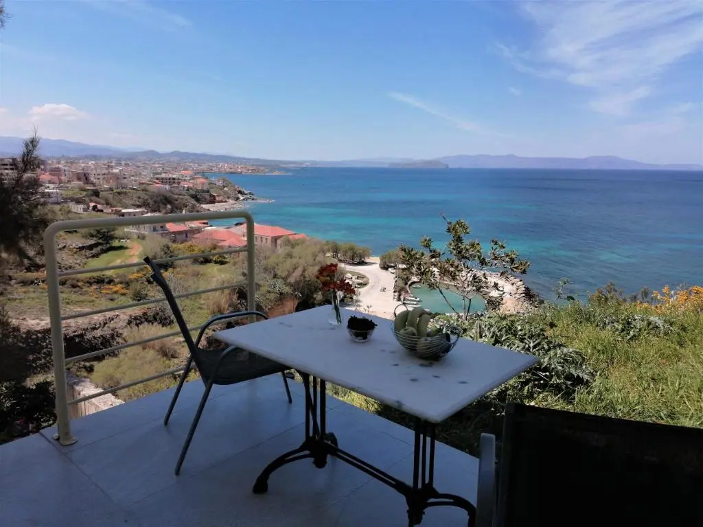 Emerald Apartment Halepa