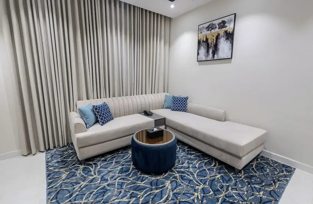 Tara Plus Hotel