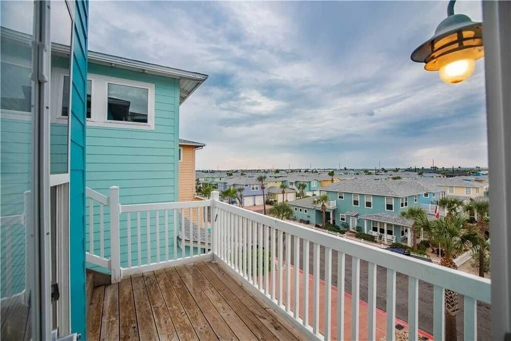 2525 S 11th St #63 4 Bedrooms 3.5 Bathrooms Home
