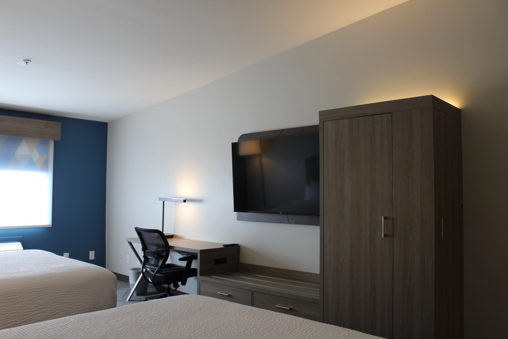 Holiday Inn Express Bakersfield by IHG