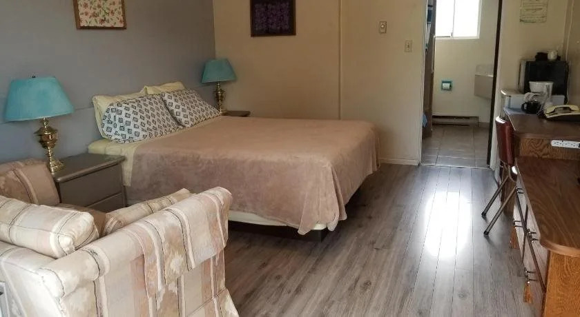 Riviera Motel