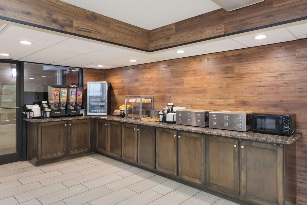 SureStay Plus Hotel by Best Western Gatlinburg