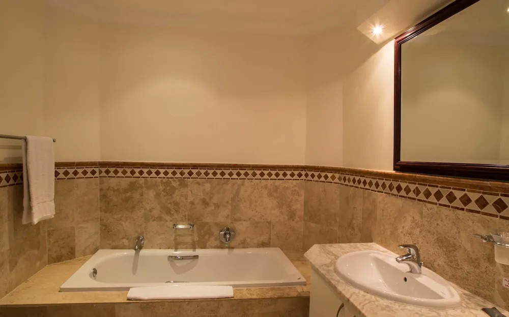 302 Oyster Schelles - by Stay in Umhlanga