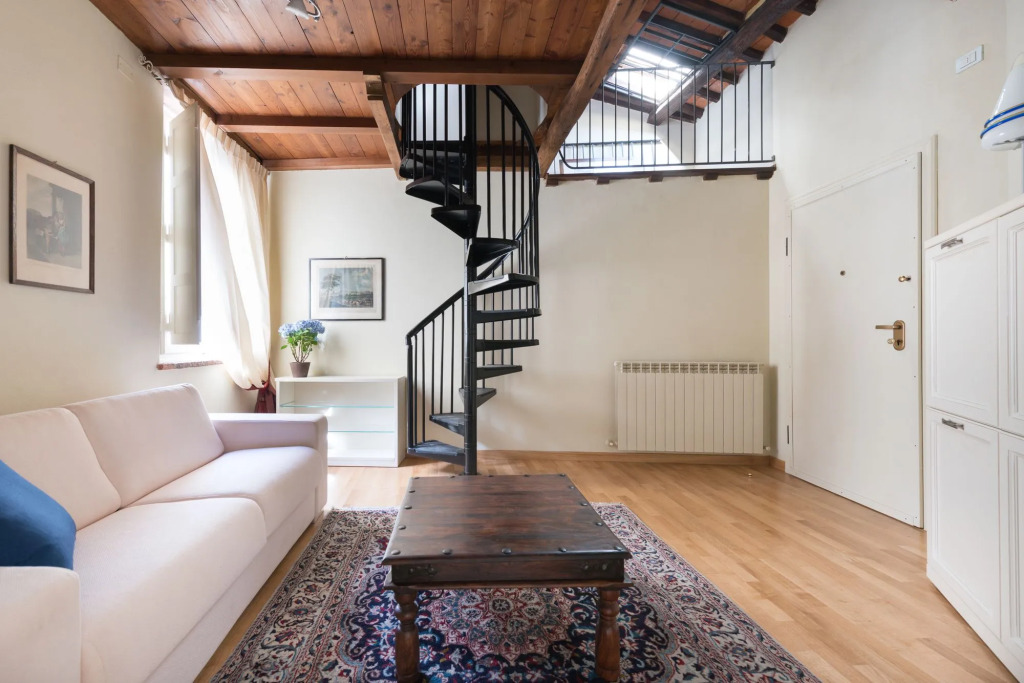 N.15 Santori Luxury Home