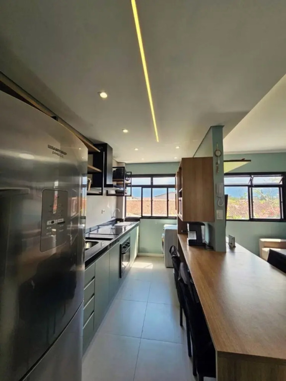 Apto pet Friendly com Garagem a 100m do mar