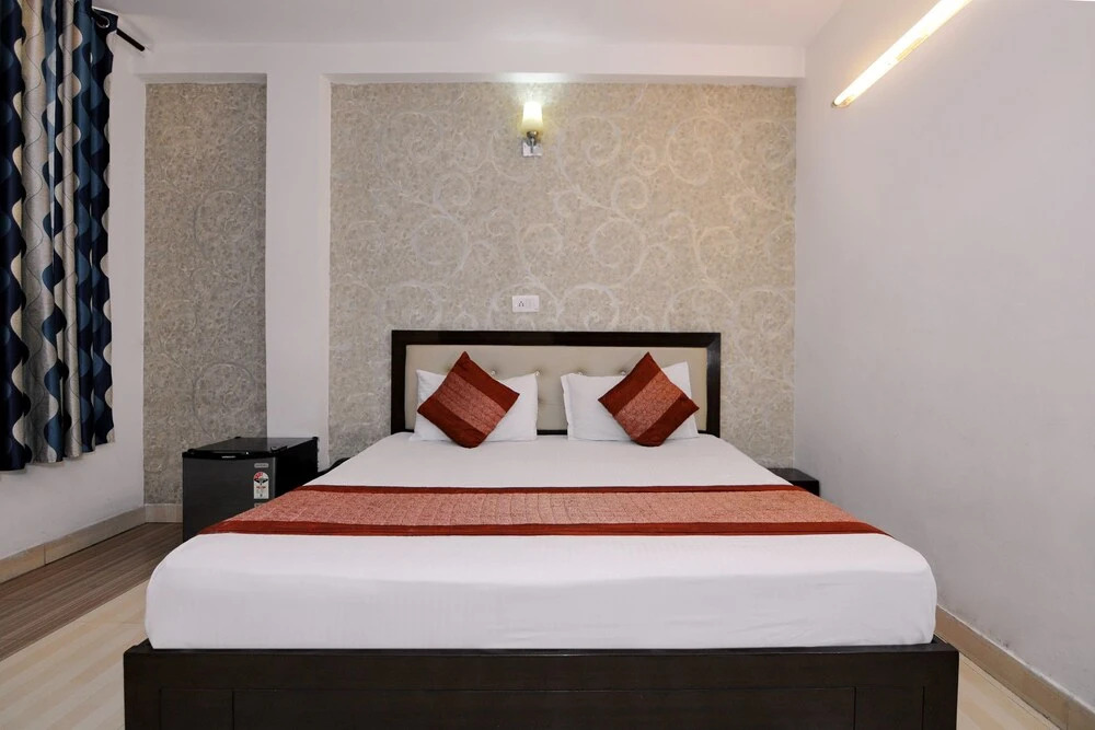 OYO Rooms Dwarka Sector 7