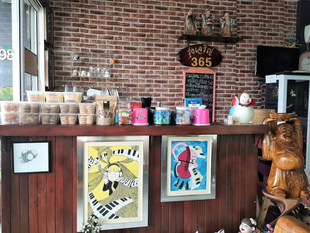 Penthai Hostel