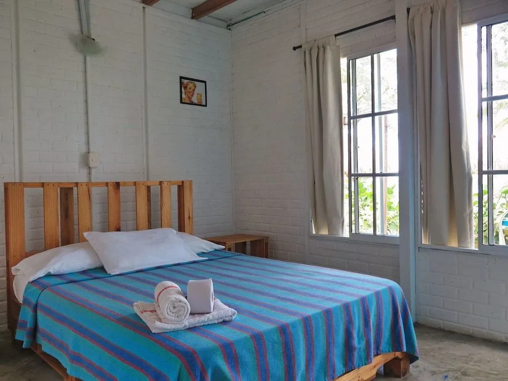 Playa del Ritmo Beach Hostel & Bar