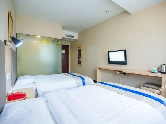 Meiyijia Business Hotel (Guangyuan Pingqiao Qintai Square Food Street)