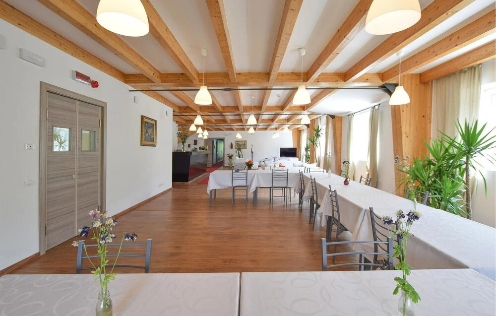 Stunning Home in Borgo Valsugana With Wifi and 8 Bedrooms