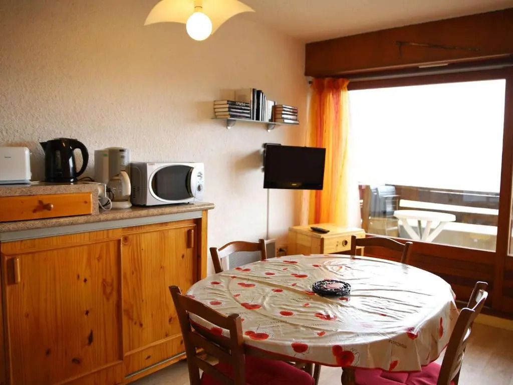 Appartement Auris, 1 pièce, 4 personnes - FR-1-297-78