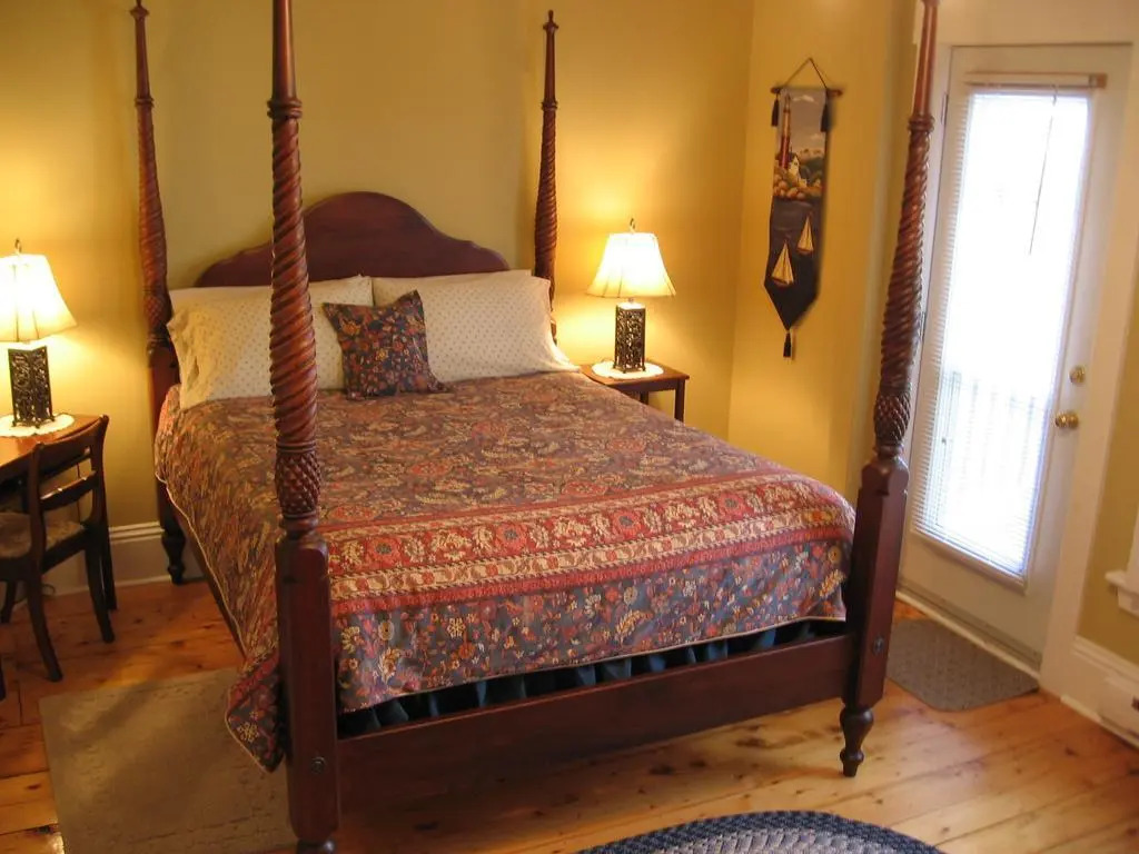 Louisbourg Heritage House