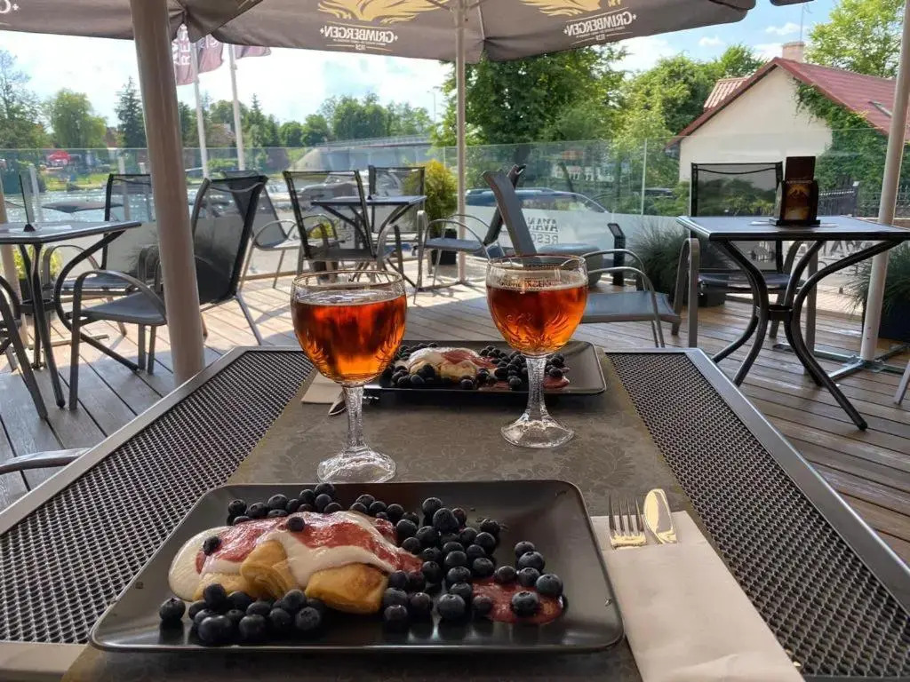 Avanti Resort Mikołajki , w centrum przy jeziorze i promenadzie, śniadanie i obiad lub obiadokolacja w cenie