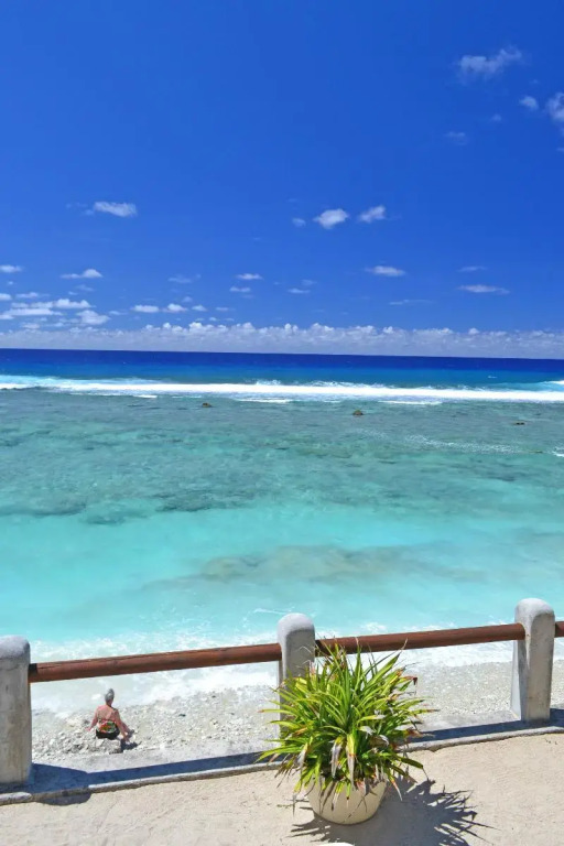 Club Raro Resort