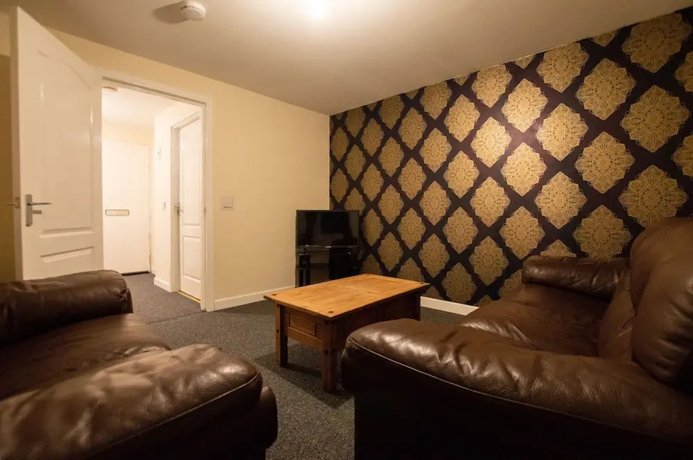 Inviting 4-bed Apartment in Dundee