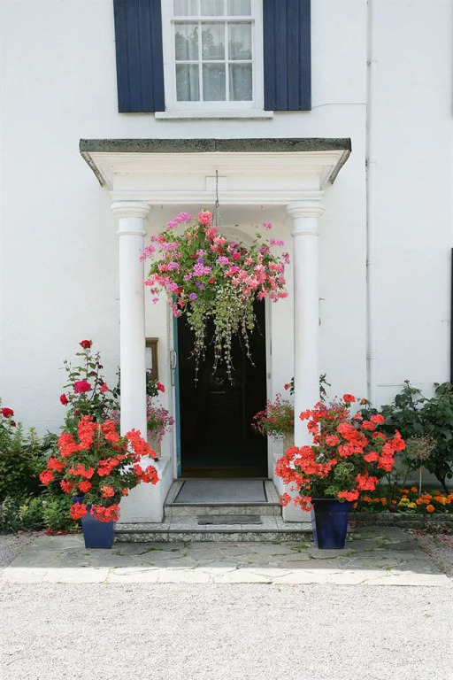 Crossways Hotel