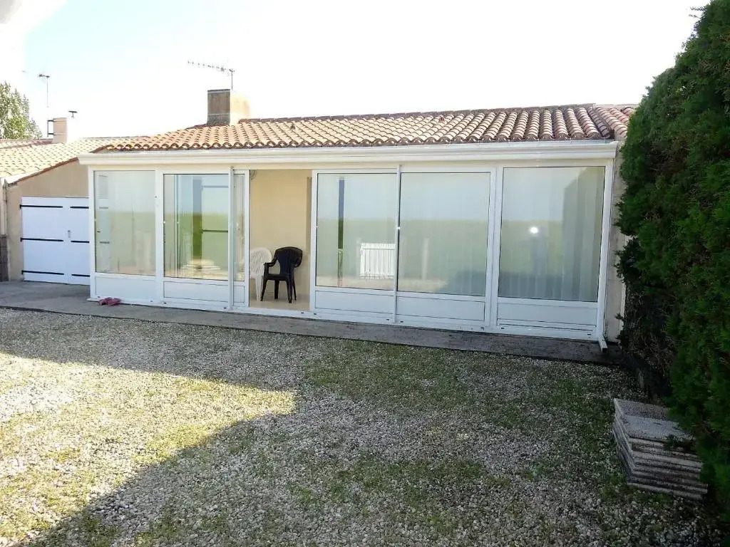 Maison calme pour 4 personnes avec jardin - FR-1-476-111