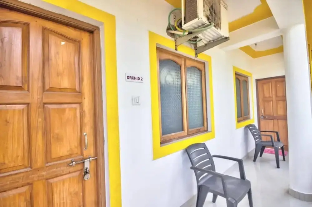 OYO Premium Calangute Holiday Street