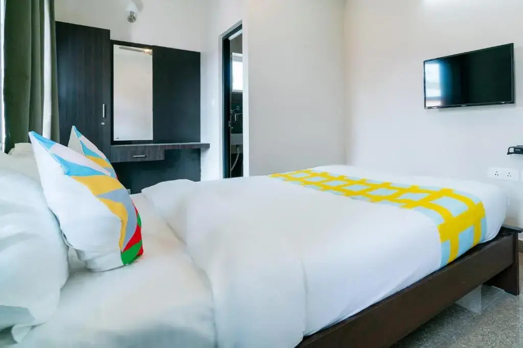 OYO Home 79053 Elegant KINGS PARK RESIDENCY
