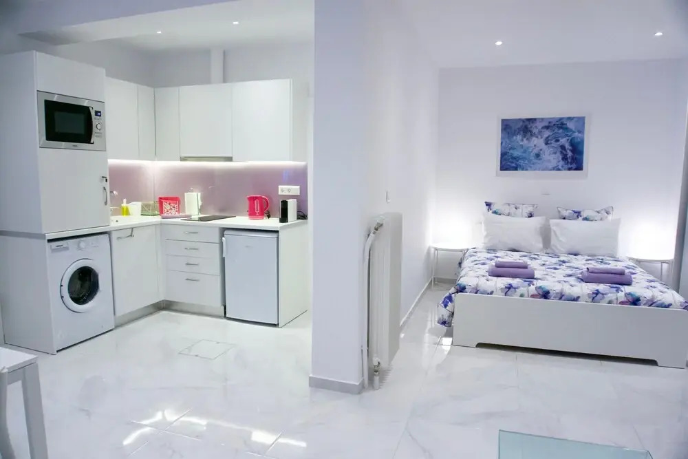 Sweet And Central Lair In Athens