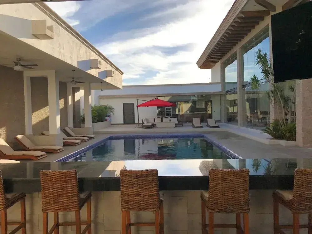 Royal Serennia Small Hotel Boutique
