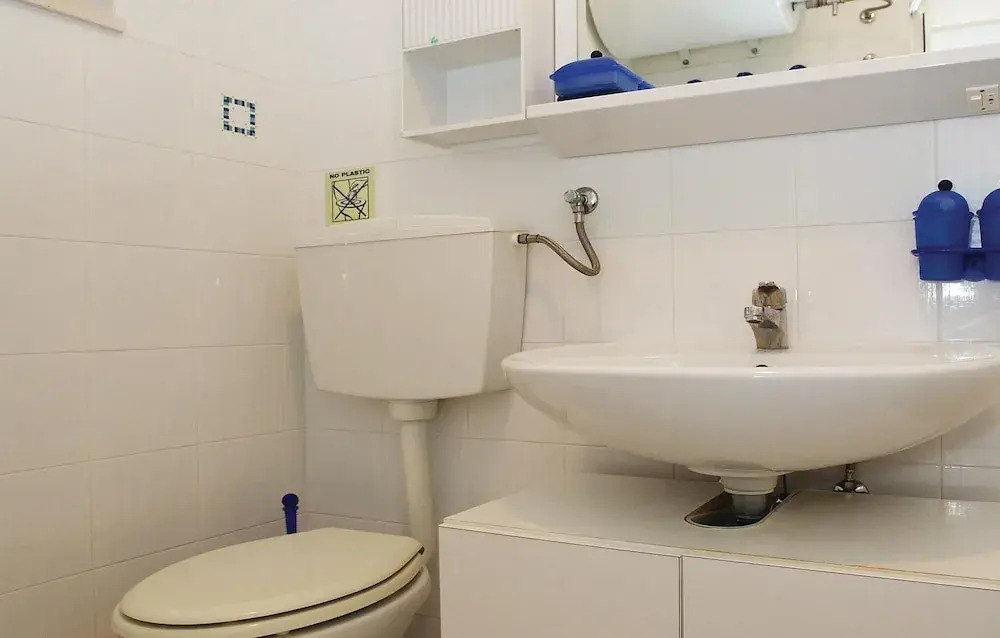 Amazing Home In Postira