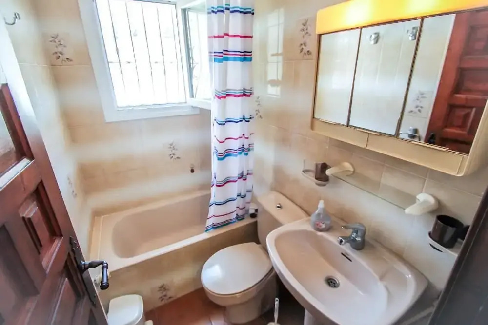 Linda - modern villa with splendid views in Benissa