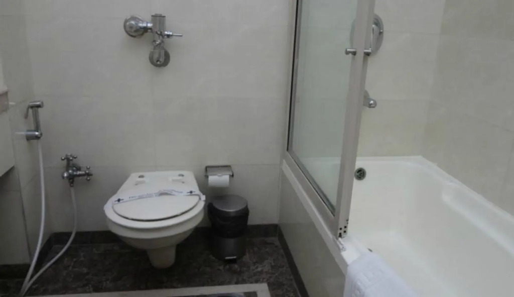 Hotel Suncity Apollo - Gateway Of India