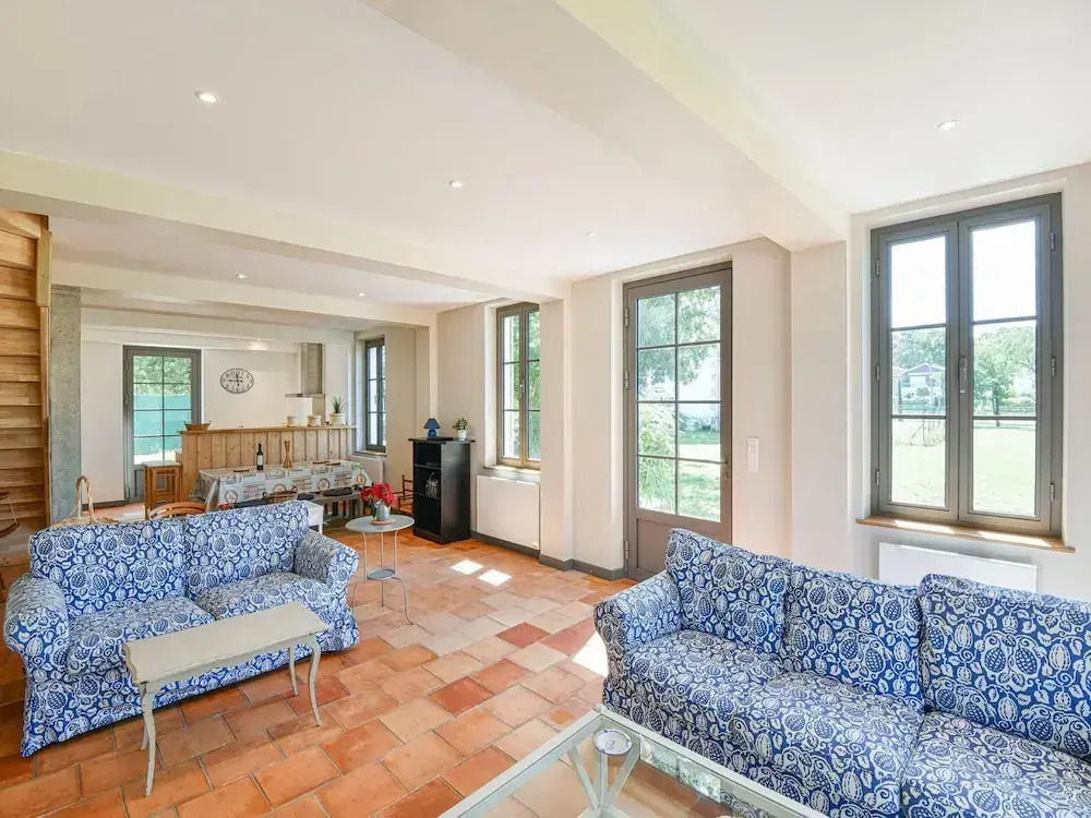 Villa in Lanton Near the Beach With Harbour View