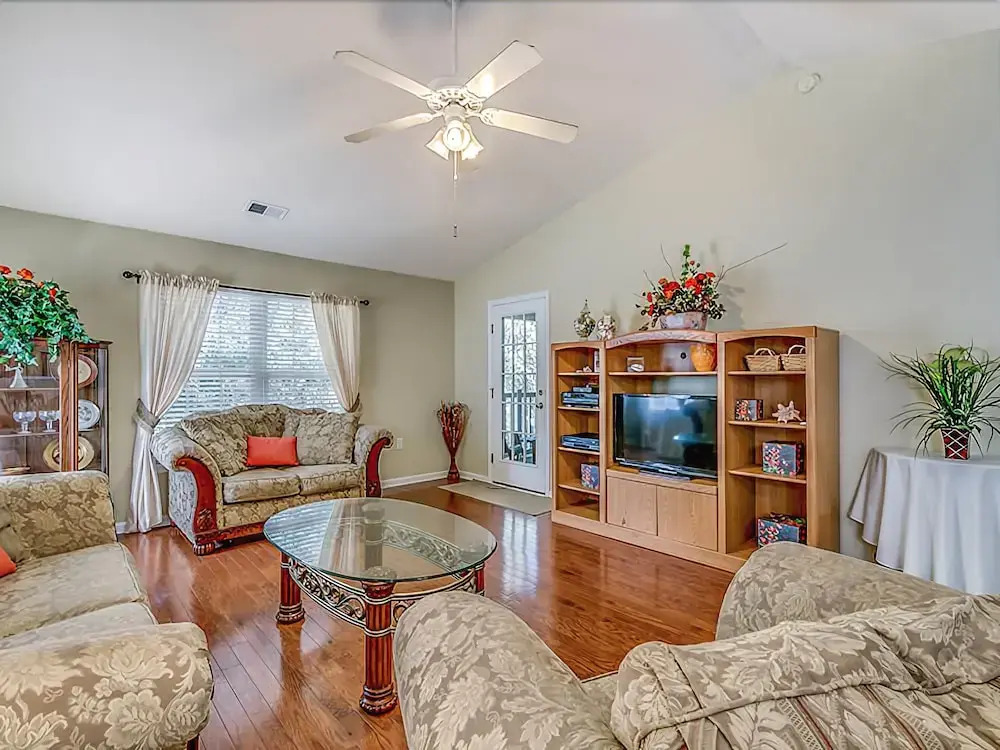 #64cl/o True Blue 2 Bedrooms 2 Bathrooms Condo