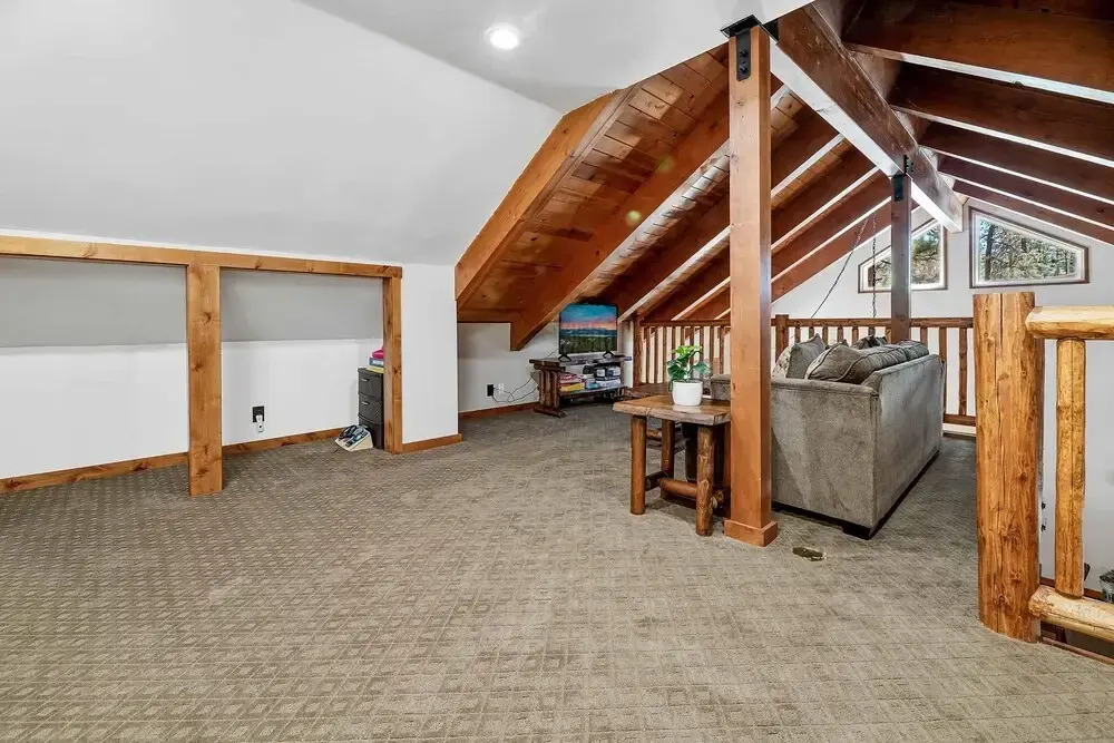 108 - Rustic Ridge Manor