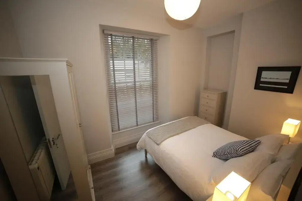 Temple House Verdon Place